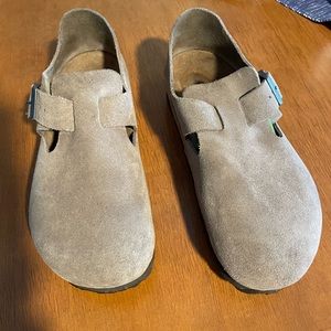 Size 37 Birkenstocks like new